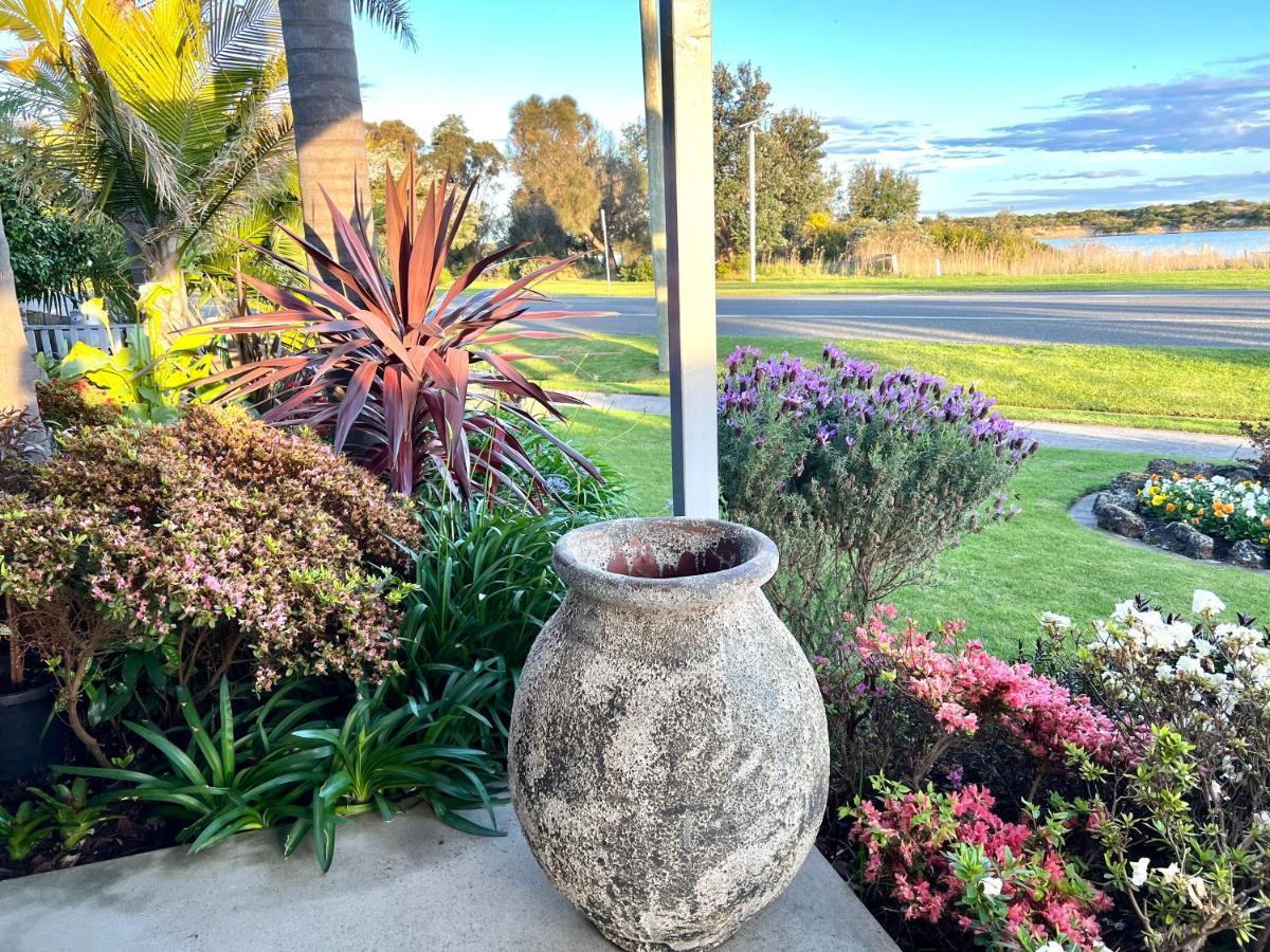 Coastal Waters Motor 4* Lakes Entrance